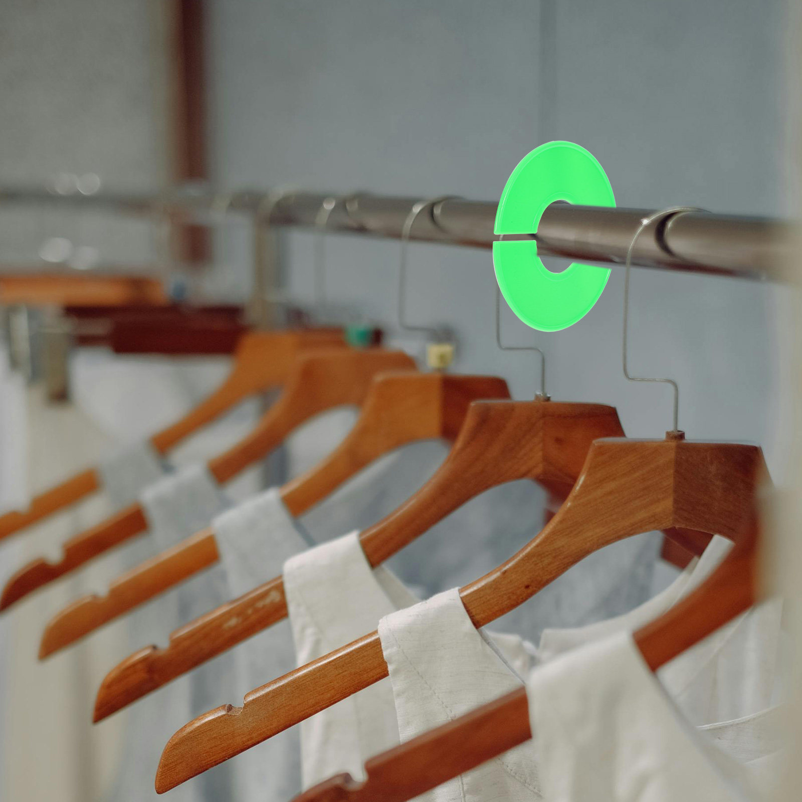 20 قطعة من فواصل تنظيم خزانة ا - مراجعة Closet Organizer Baby وسعره