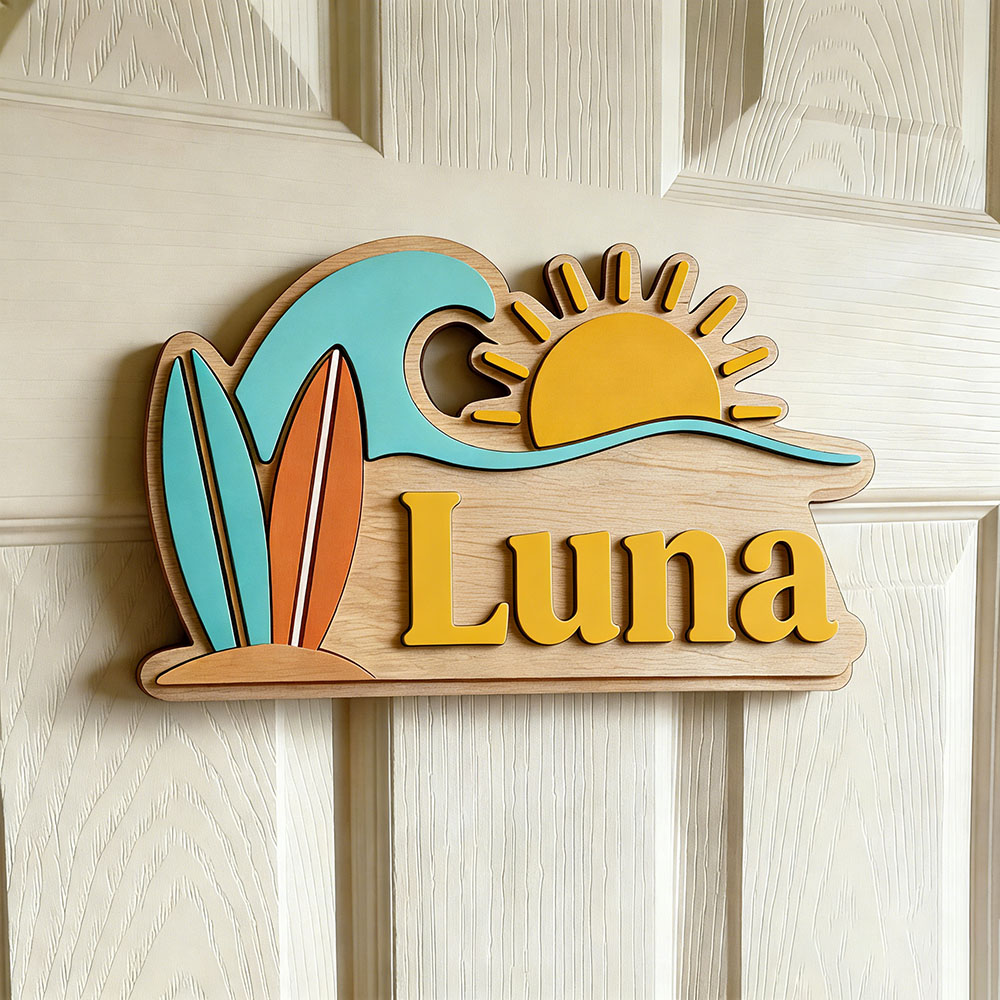 لافتة باب خشبية مخصصة بتصميم م - مراجعة Baby Nursery Sign وسعره